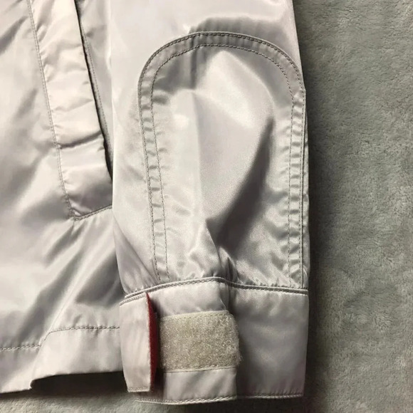 Wrangler Silver Water Resistant Light Jacket Size Medium - Picture 7 of 14